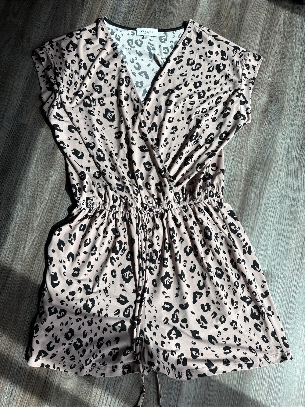Gilli Blush Pink and Black Leopard Print Top